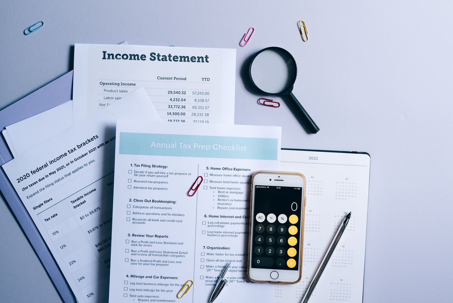 Bilan comptable et calculatrice pour la déclaration fiscale