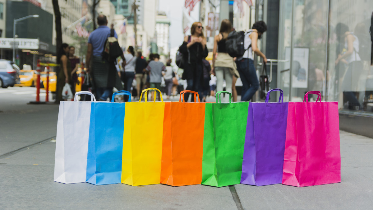 les sacs en papier personnalisés plaisent aux clients